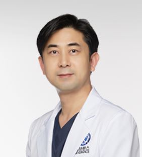 Editor in Chief Yun Rak Choi